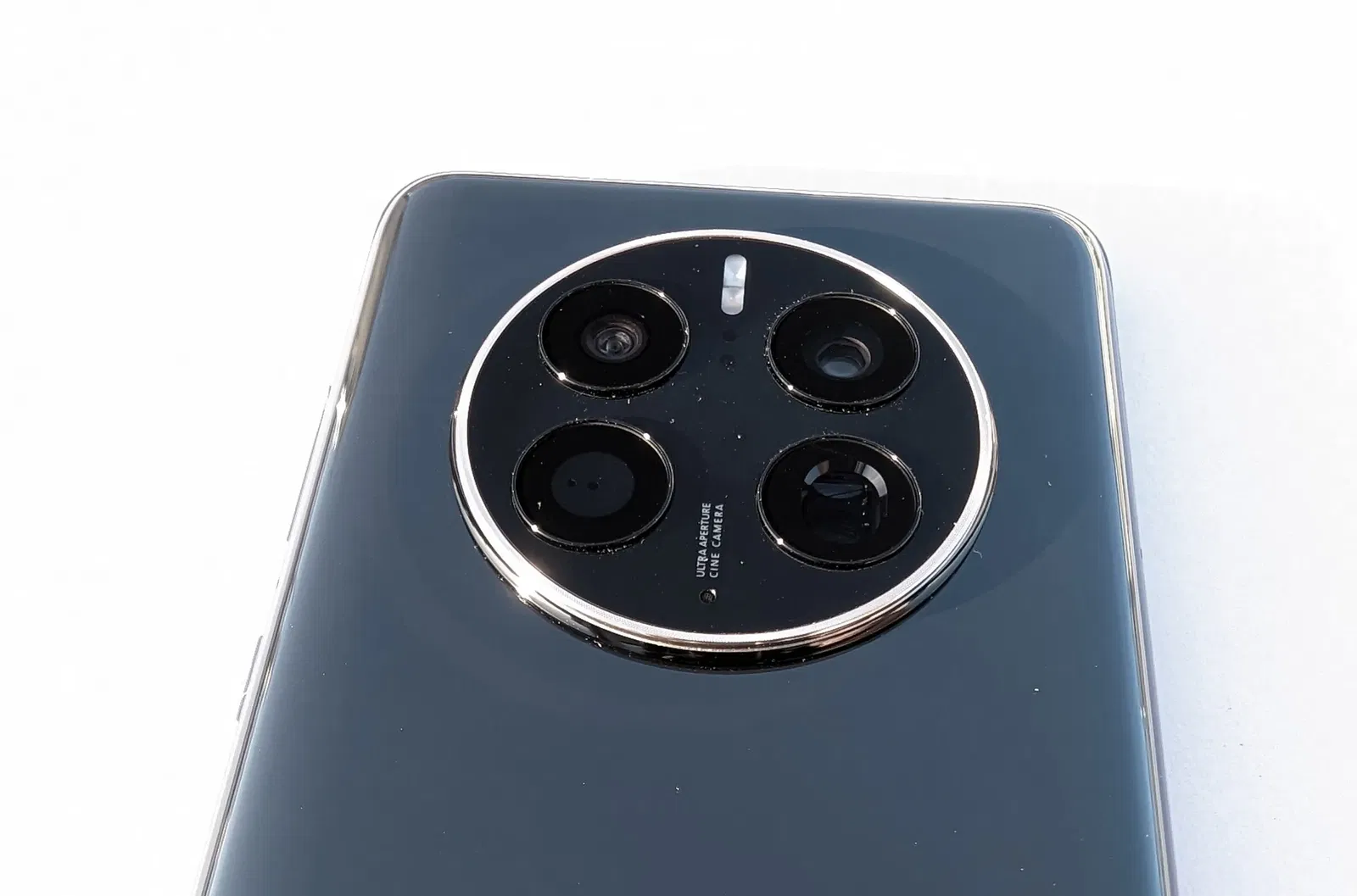 Huawei develops its own camera sensors Huawei develops its own camera sensors