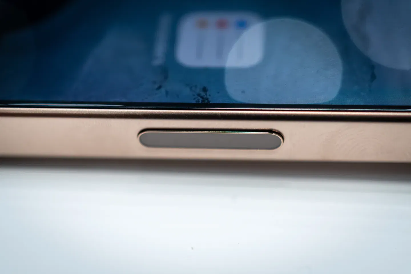Apple could release an “all-glass” iPhone in 2027 Apple could release an “all-glass” iPhone in 2027