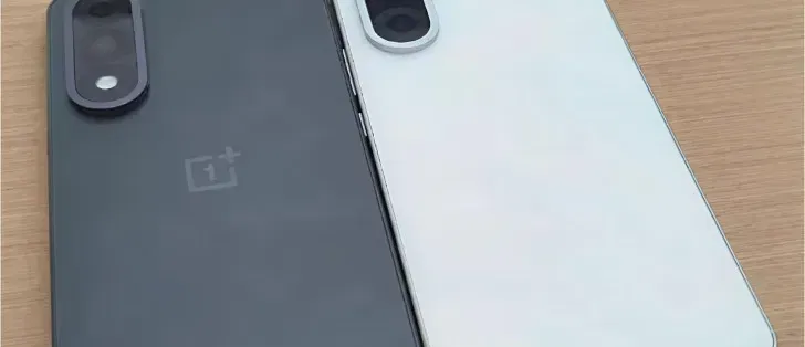 Live photo of OnePlus Ace 5 Ultra, Ace 5 Racing Edition shows off the updated rear panel design