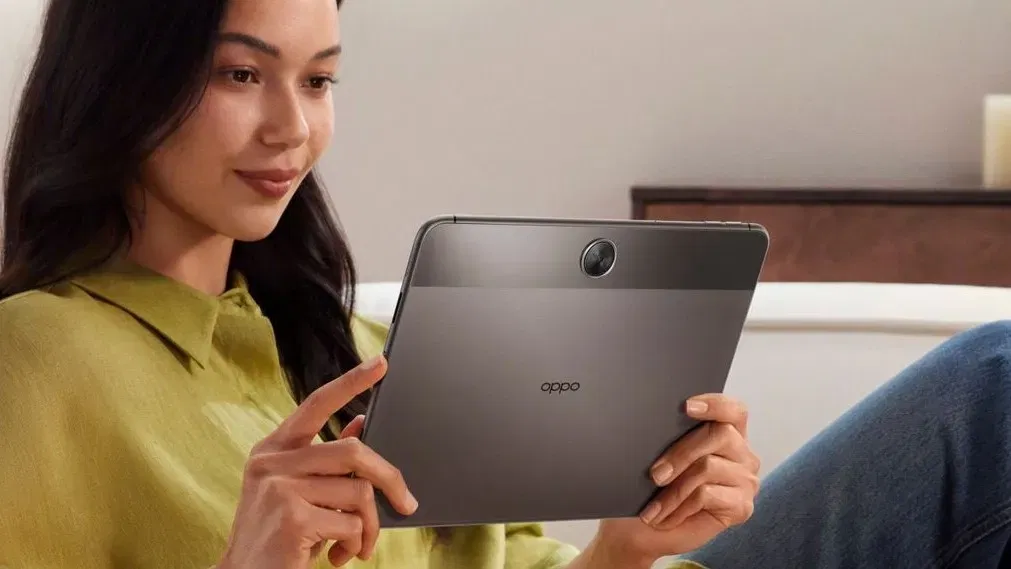 Oppo will announce the Pad SE tablet, Enco Clip headphones and Reno 14 smartphones as early as May 15