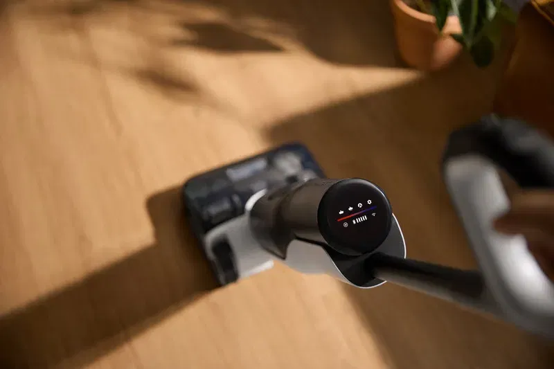 Roborock launched in Russia F25 series – smart vacuum cleaners with hair protection and auto-cleaning