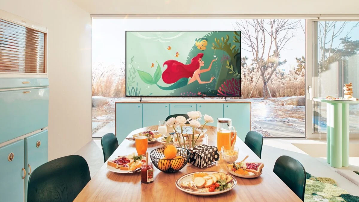 Samsung has added wallpapers and from Disney, Pixar and others to the Art Store