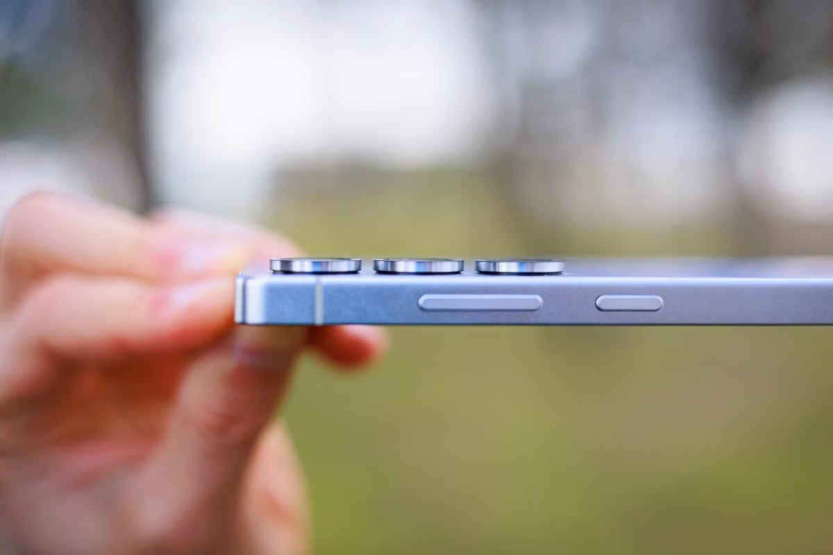 Rumor: Samsung won't increase battery in Galaxy S26 Ultra 1 Galaxy S25 Ultra review profile.webp