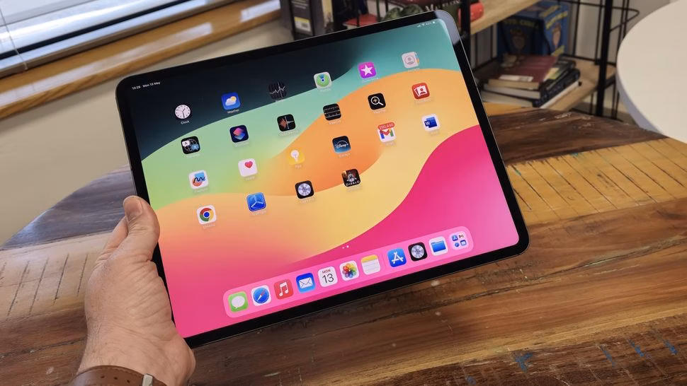 A frameless iPad Pro may be Apple’s biggest surprise in 2026