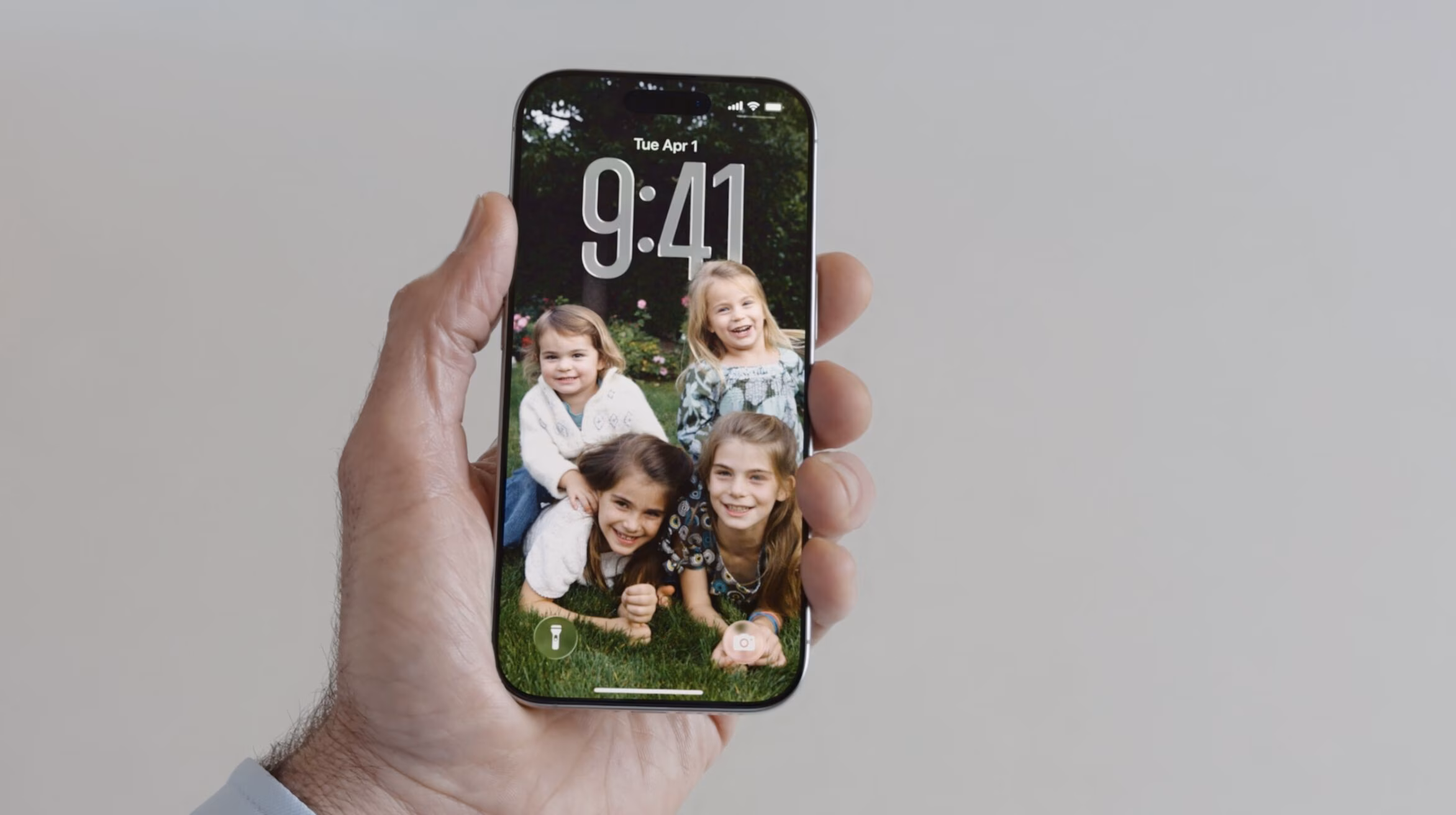 iOS 26 is compatible with iPhone 11 and newer 3 screenshot 2025 06 09 at 21.15.02 1