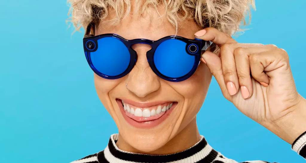 Snapchat to release AR specs glasses with AI and Snap OS support in 2026 4 snapchat spectacles v2 close up.jpg