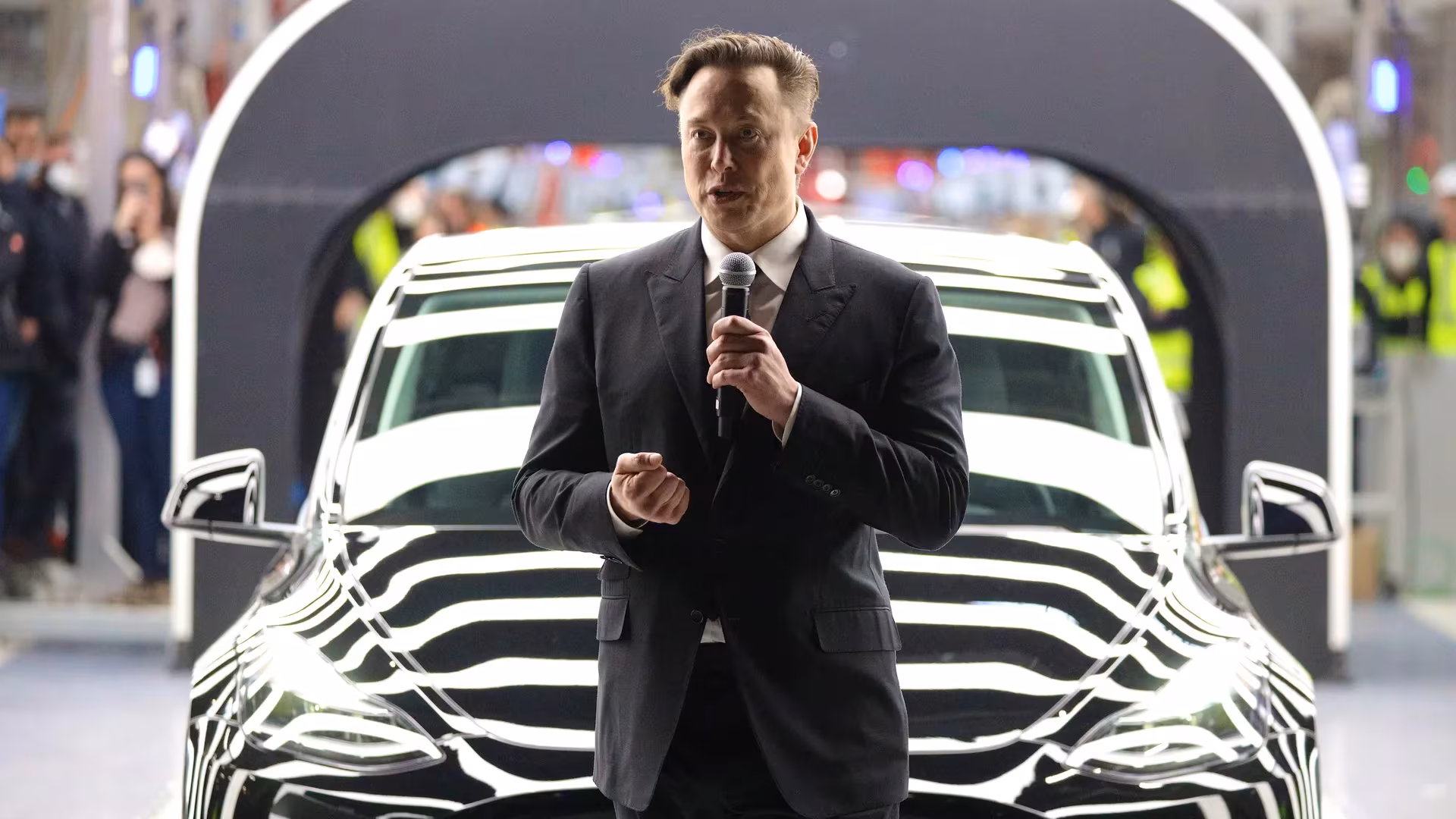 Tesla and Samsung Electronics agree to supply chips Tesla and Samsung Electronics agree to supply chips