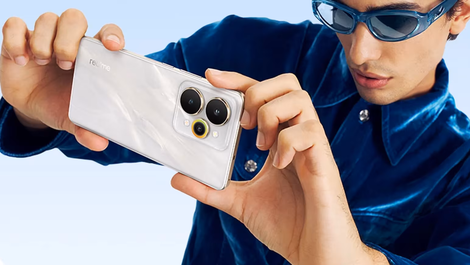 The specs and design of the realme 15 Pro smartphone with a 7000mAh battery have been revealed The specs and design of the realme 15 Pro smartphone with a 7000mAh battery have been revealed