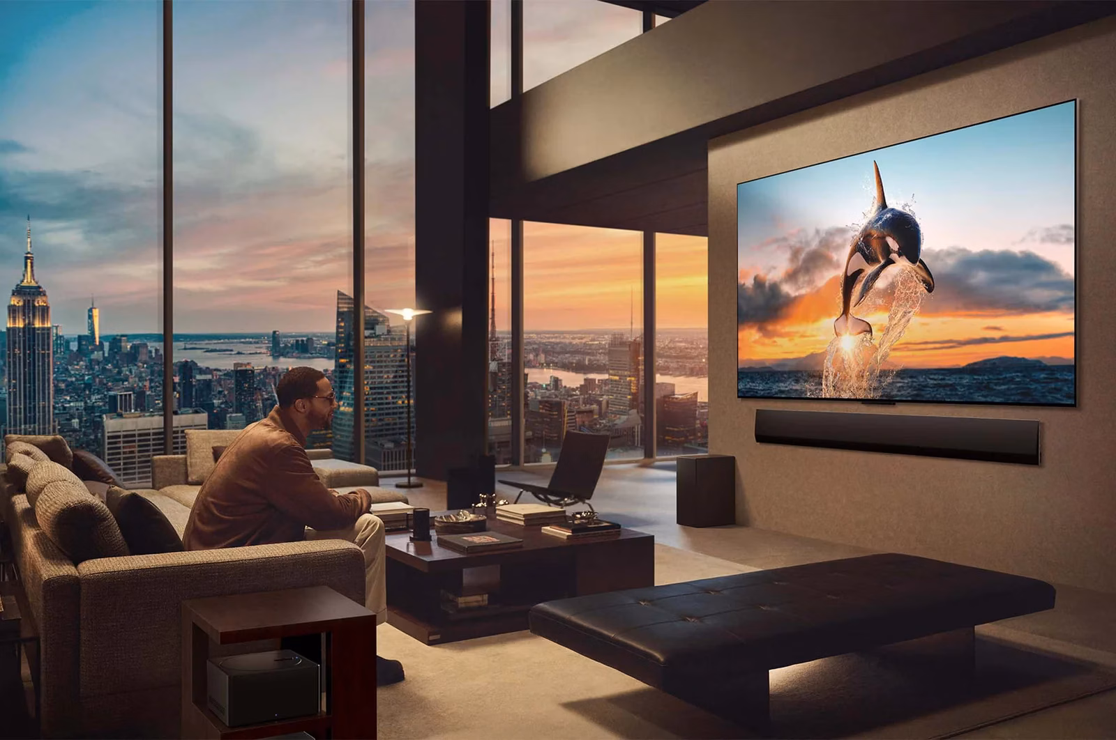LG unveiled the OLED evo M5 series of TVs with wireless video and sound transmission