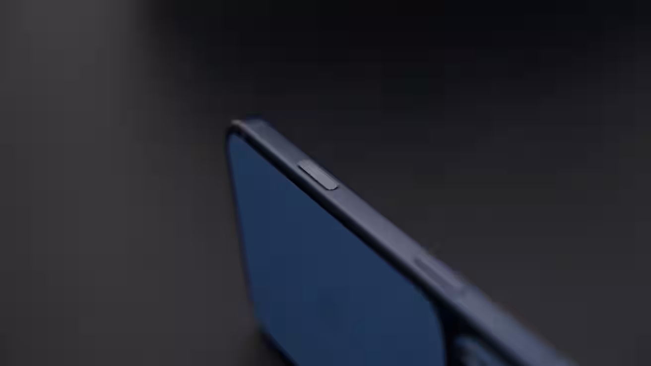 65201 136307 iphone 17 pro max camera control