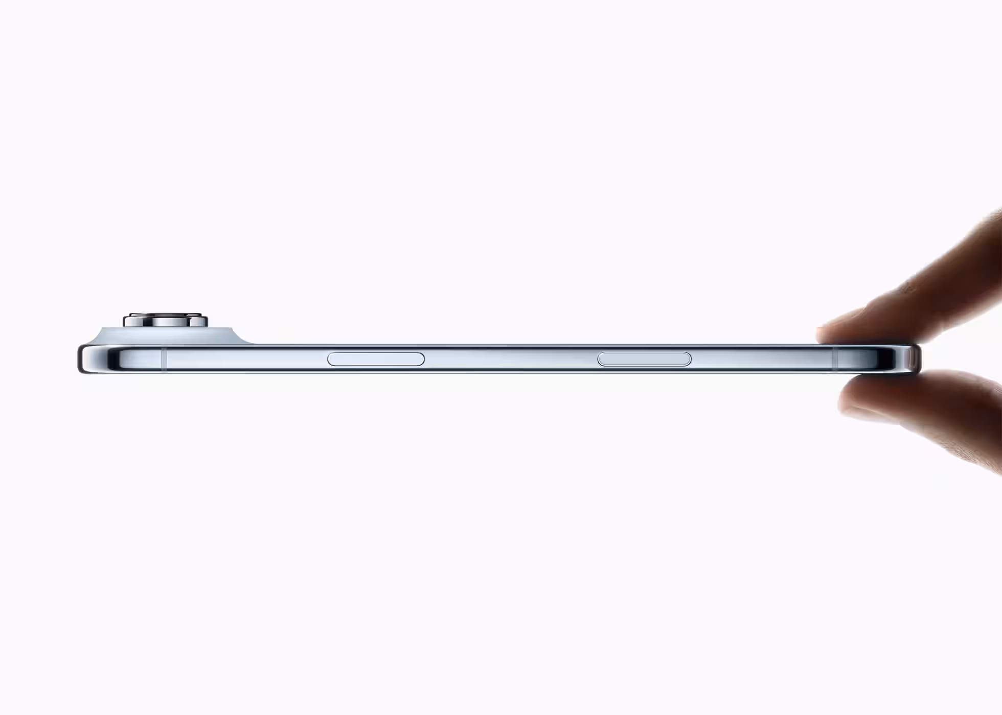 M.Video-Eldorado opens pre-order for iPhone 17 in Russia 3 apple iphone air profile