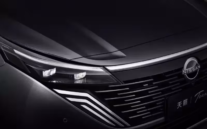 First images of the new Nissan Teana Plus 3 unveiled