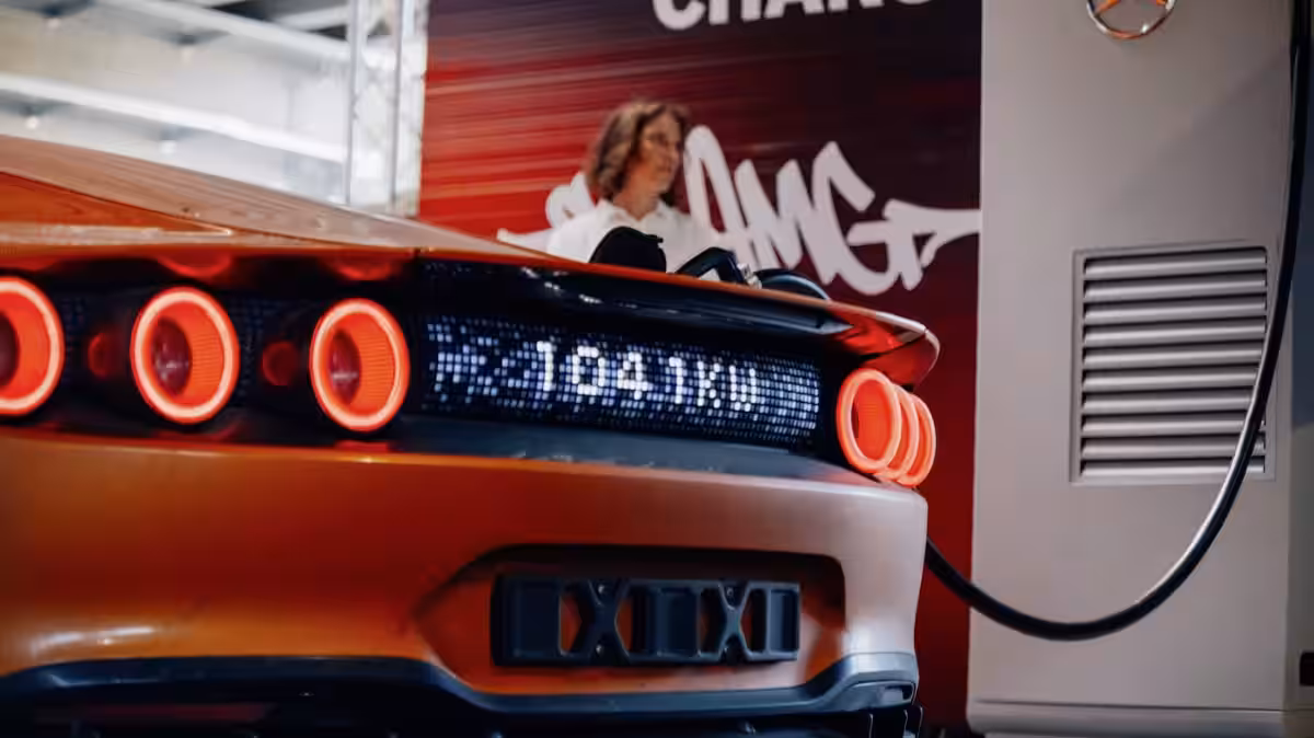 Mercedes-AMG has broken a record: the Concept AMG GT XX electric car has achieved a charging speed of over one megawatt