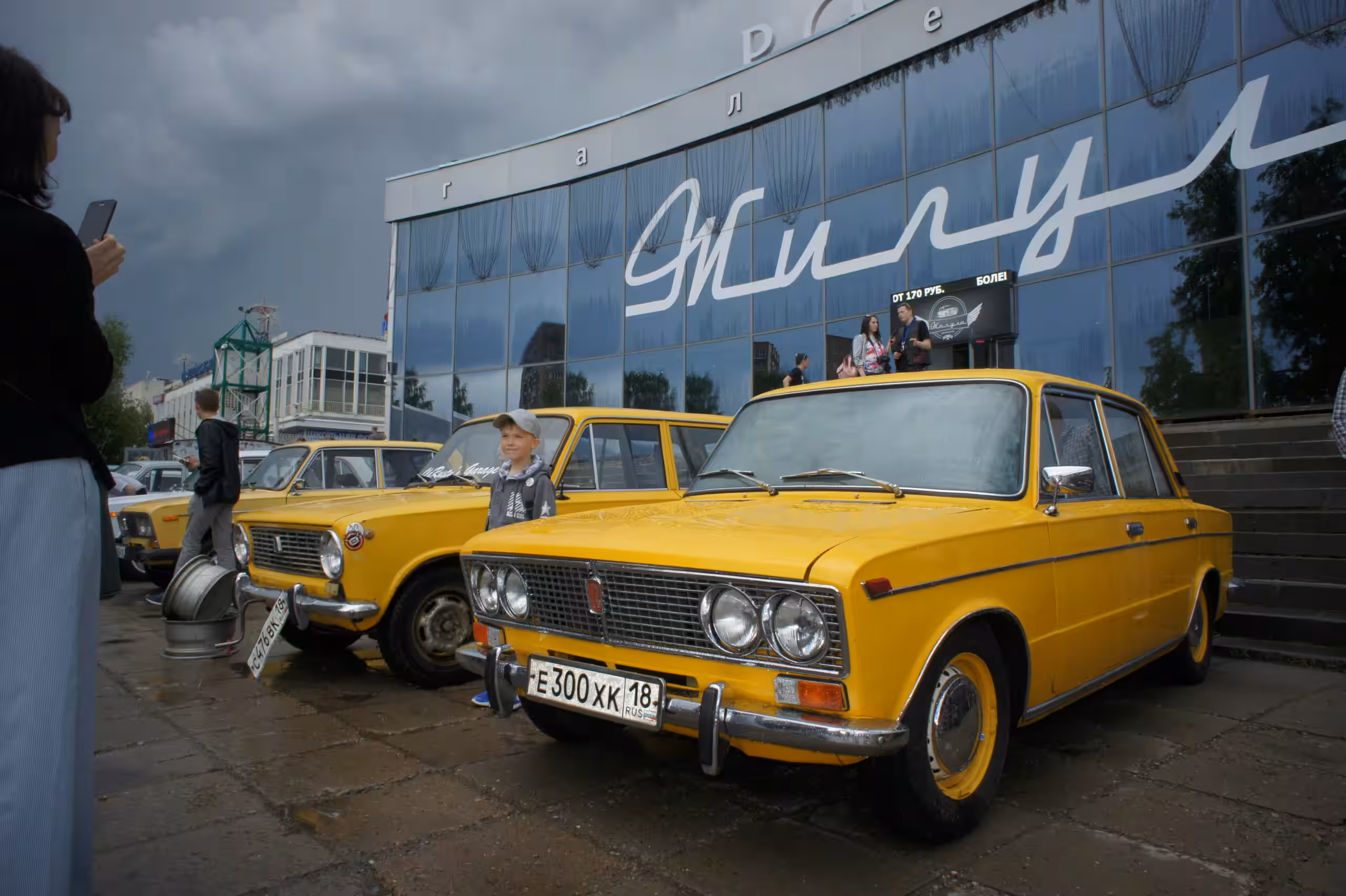 Most Russians are not ready to buy used cars from resellers
