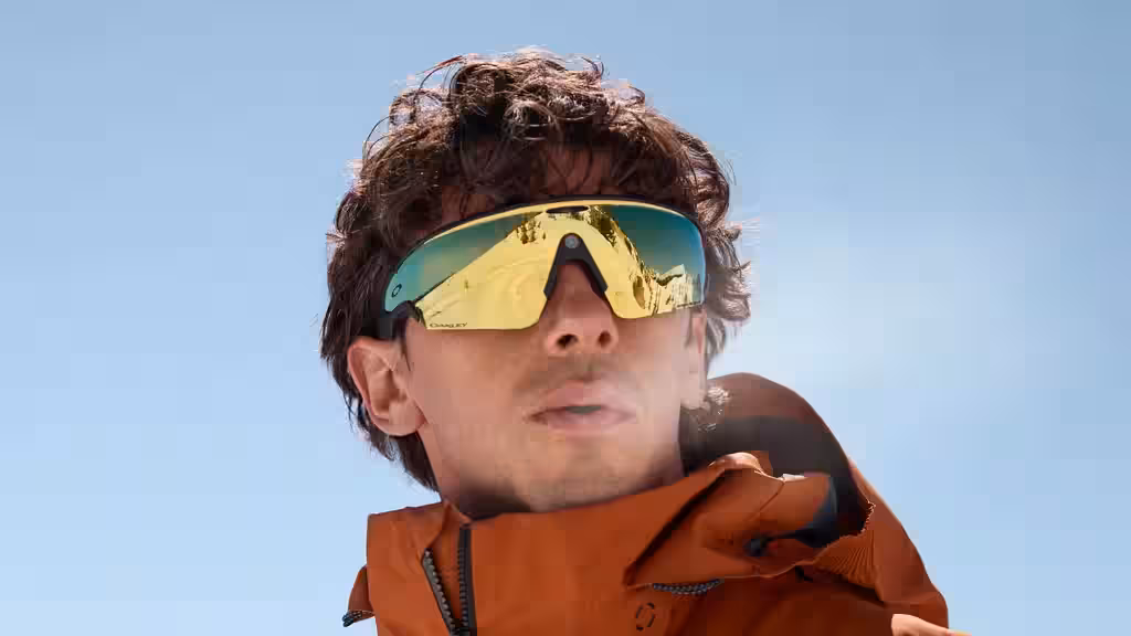Oakley Meta* Vanguard: smart glasses for athletes with camera and IP67 protection