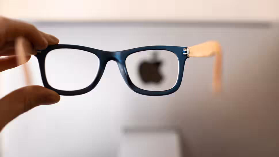 Apple is working on smart lenses designed to improve visual acuity Apple is working on smart lenses designed to improve visual acuity