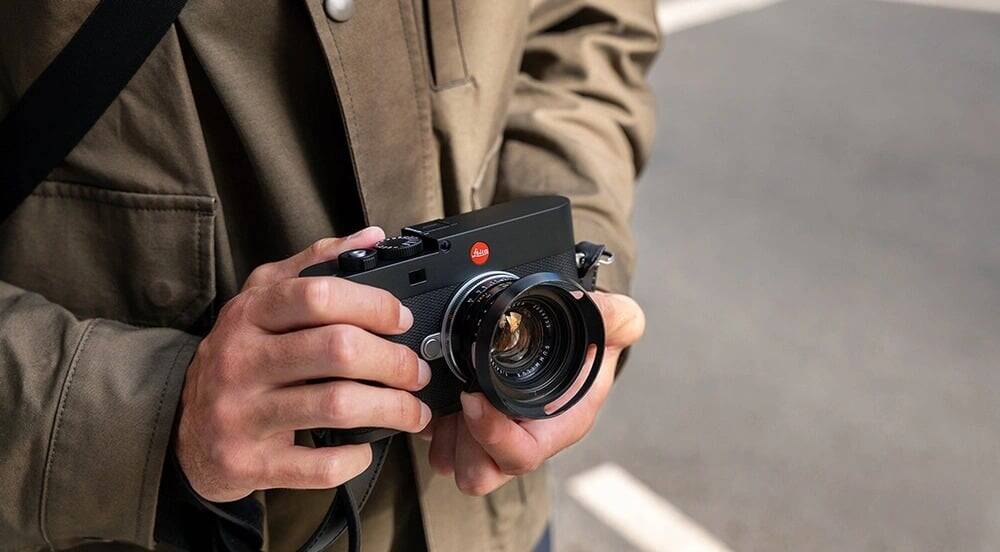 Leica has introduced the M EV1, the first M-series camera with an integrated electronic viewfinder