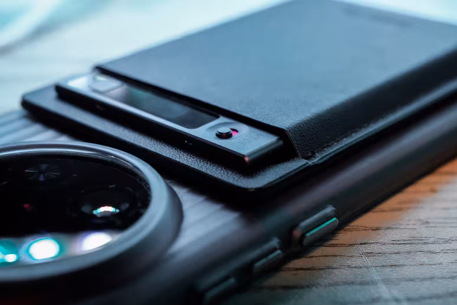 TicNote AI dictaphone appeared on the Russian market
