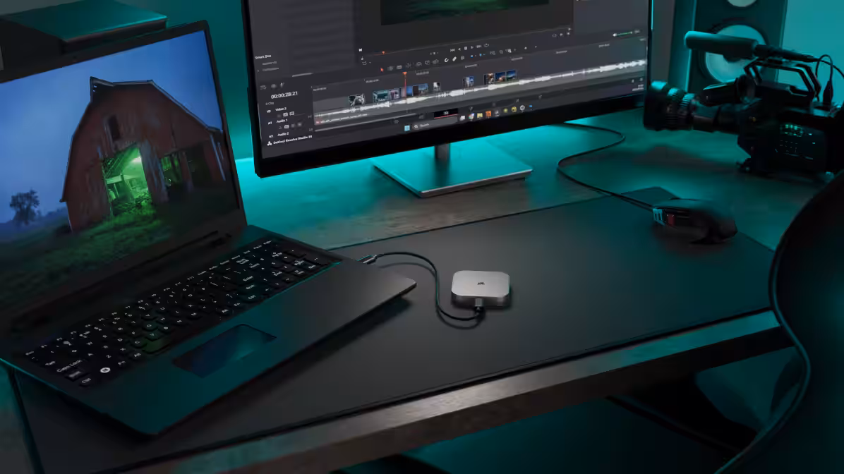 Corsair unveils EX300U portable SSD drive with MagSafe 4 mount qirtclohlsiescayqppzce76yamsovtb2rz2aek