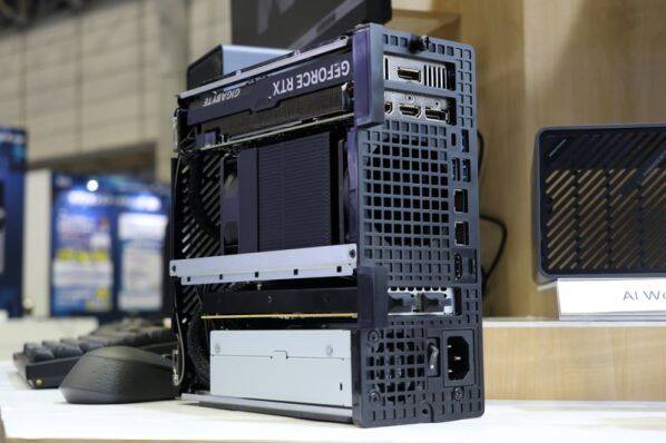 Minisforum launched MS-02 Ultra PC with support for dual-slot graphics cards Minisforum launched MS-02 Ultra PC with support for dual-slot graphics cards
