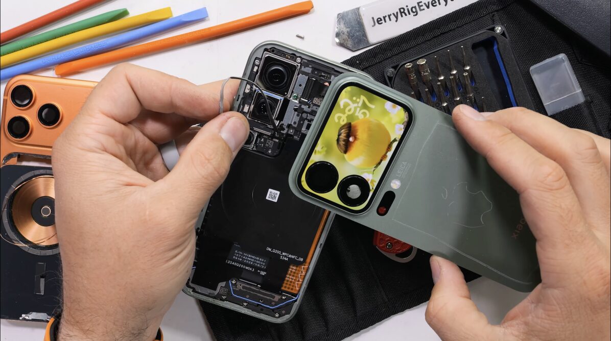 Xiaomi 17 Pro dual-screen durability test has been conducted Xiaomi 17 Pro dual-screen durability test has been conducted