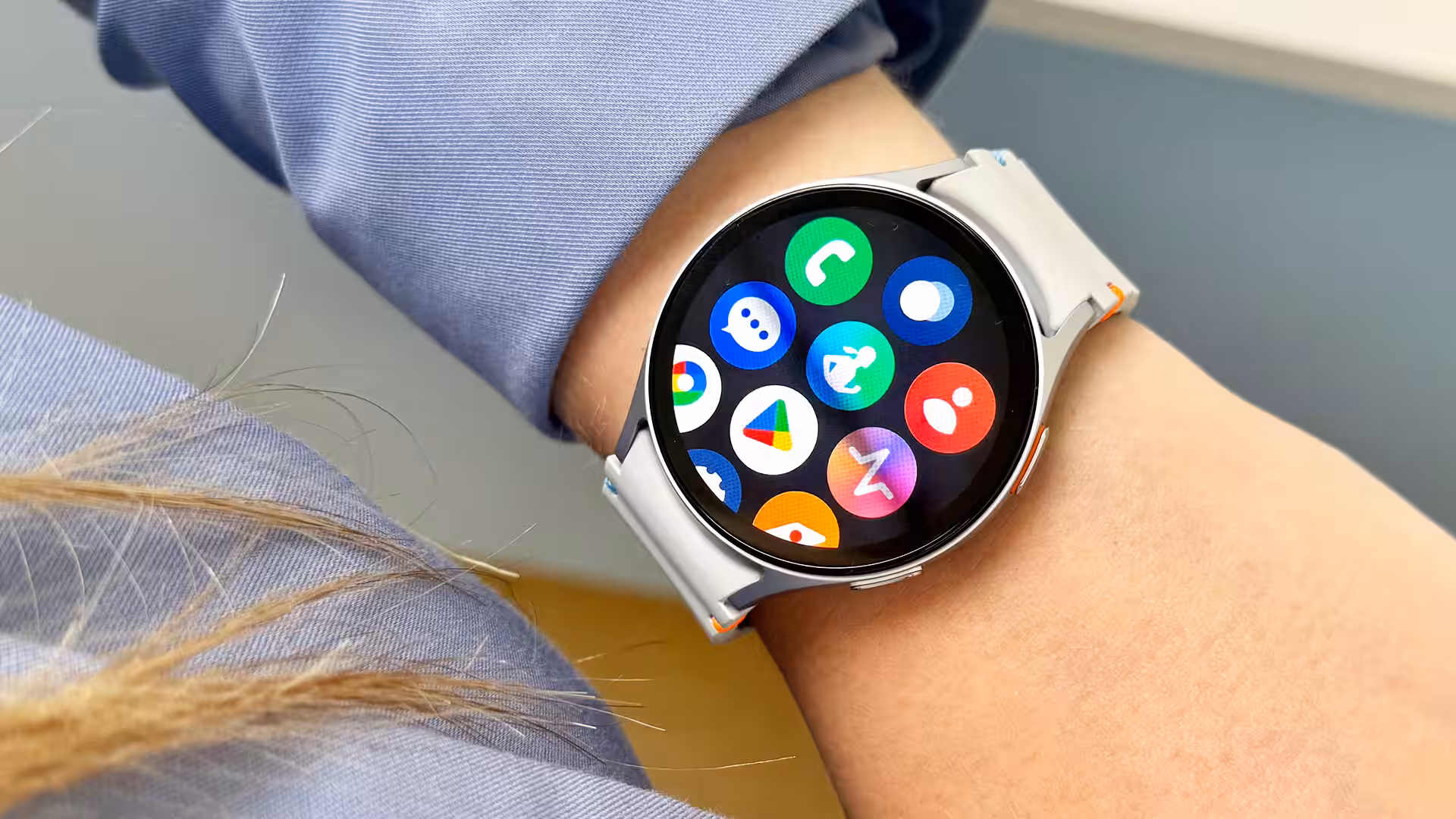 Samsung Galaxy Watch7 have received the One UI 8 Watch stable update Samsung Galaxy Watch7 have received the One UI 8 Watch stable update