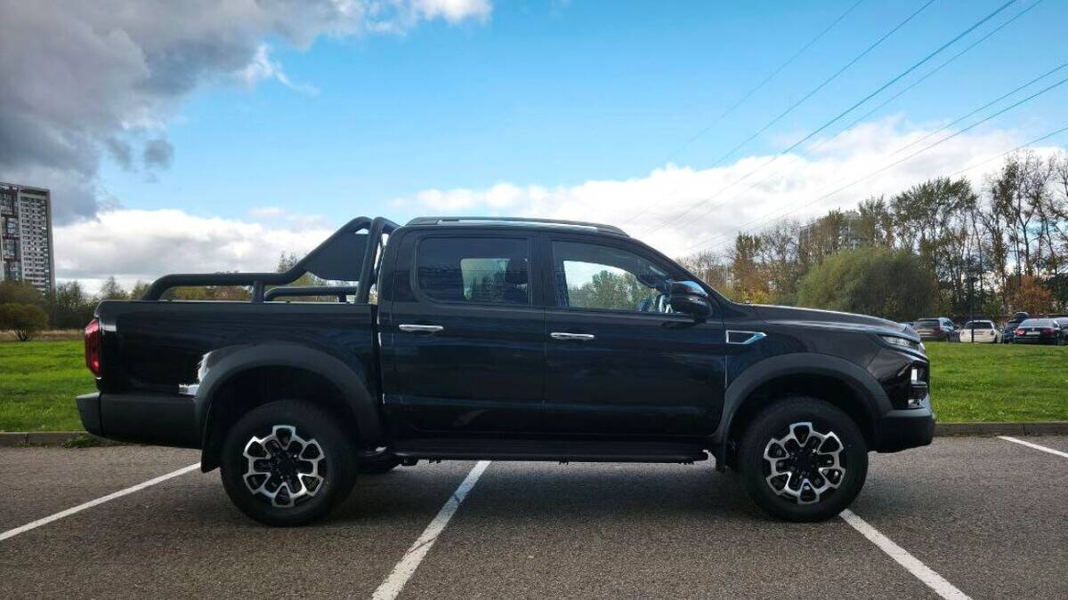 The domestic scale 1200 3