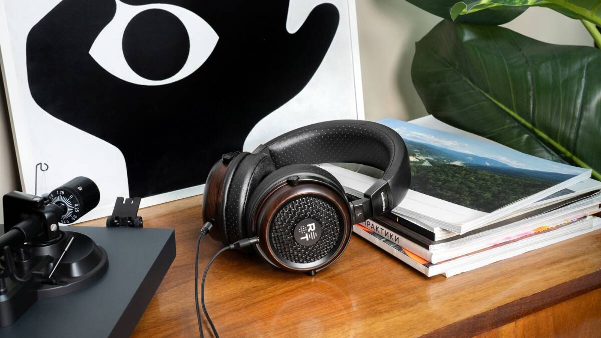 Radiotehnika introduced Feylon open headphones
