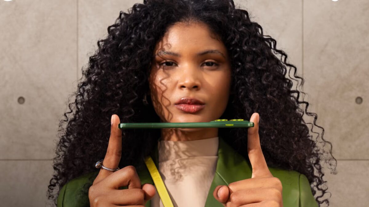 Motorola has unveiled the Edge 70 ultra-thin smartphone