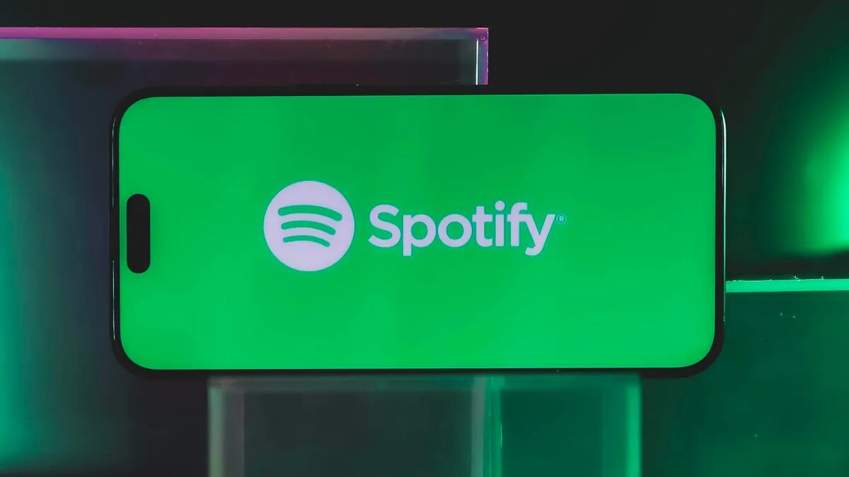 Spotify launches “Listening Stats” feature with weekly summary of user activity Spotify launches “Listening Stats” feature with weekly summary of user activity