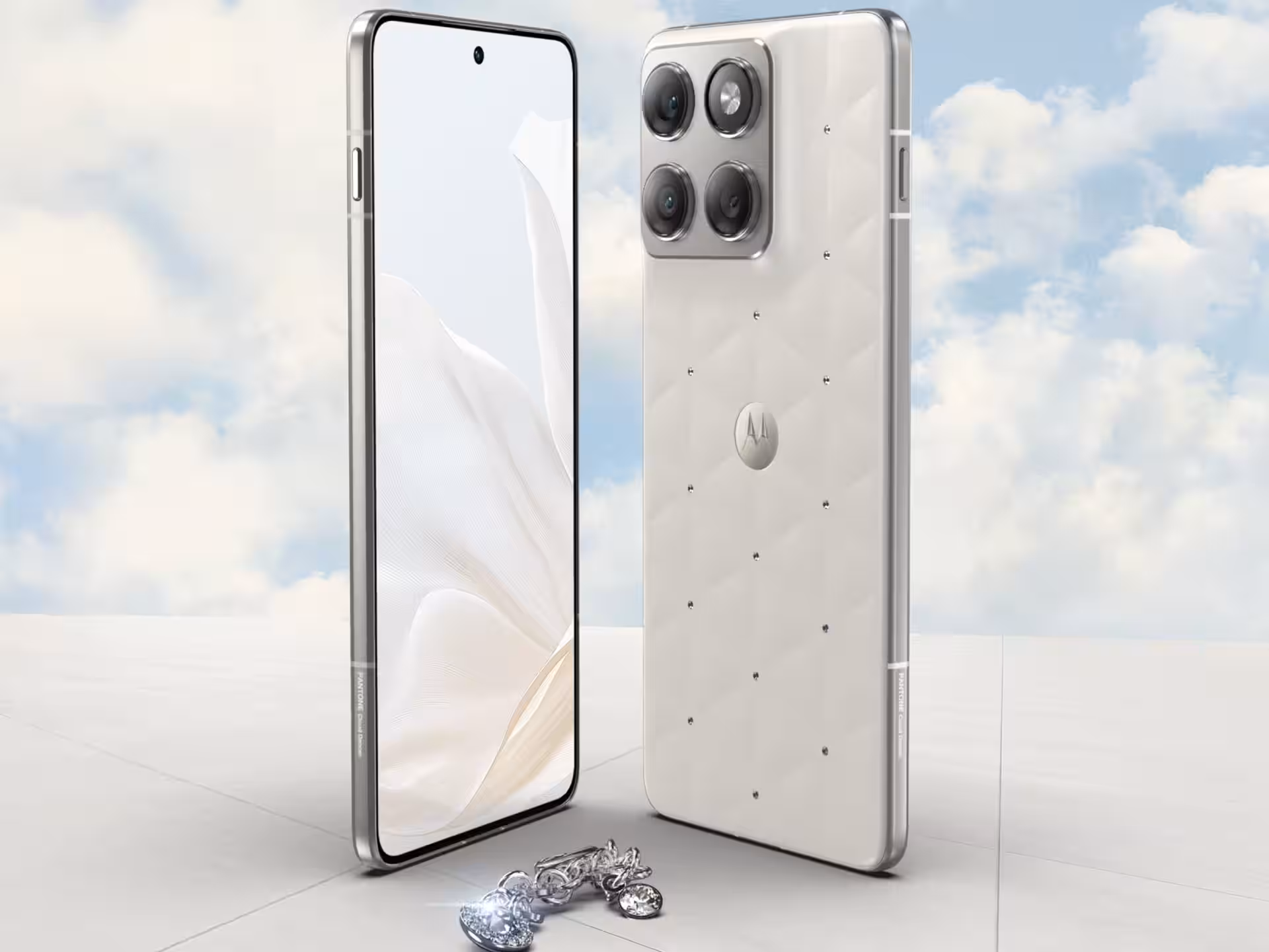 Motorola to release luxurious Edge 70 with Swarovski crystals 3 motorola edge 70 swarovski edition featured