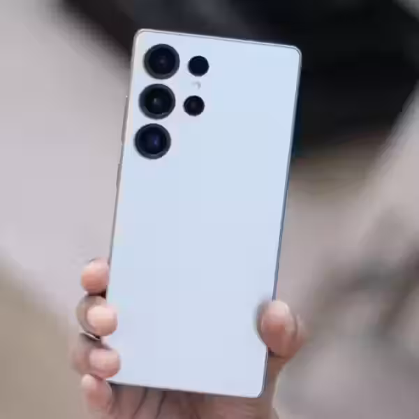 New images leak of Samsung’s magnetic Qi2 wireless charger for Galaxy S26