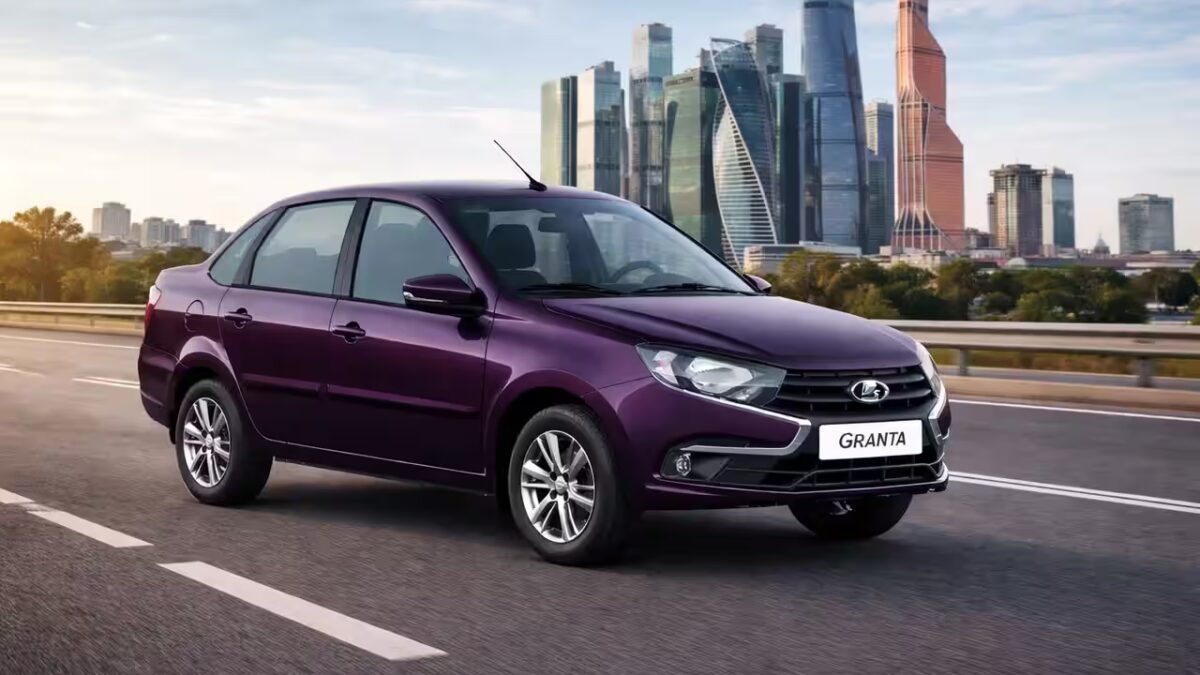 M.Video launches sales of LADA and Moskvich cars